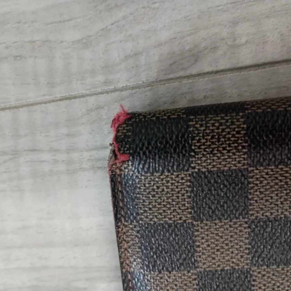 Vintage, Authentic Louis Vuitton Famier Ebene Mens Credit Wallet